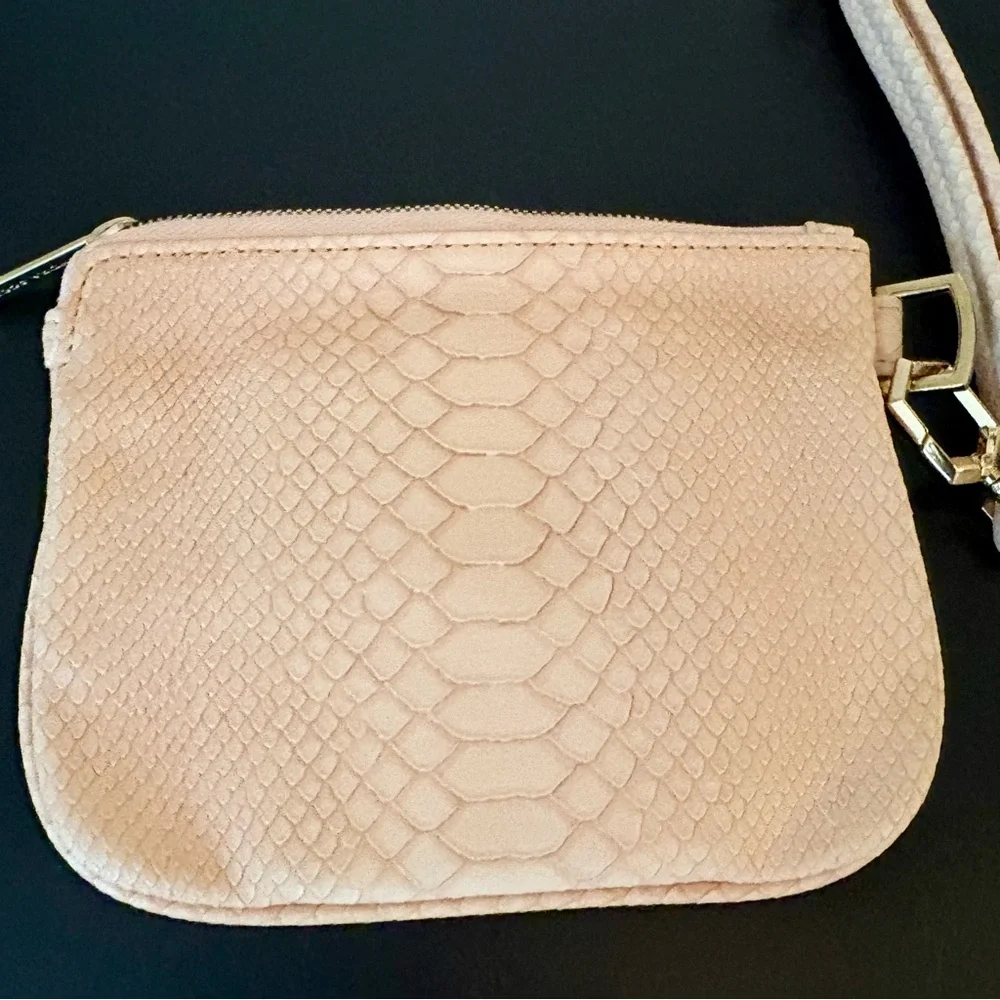 Kendra Scott Wristlet Pouch Womens Small Blush Pink Snakeskin Embossed‎